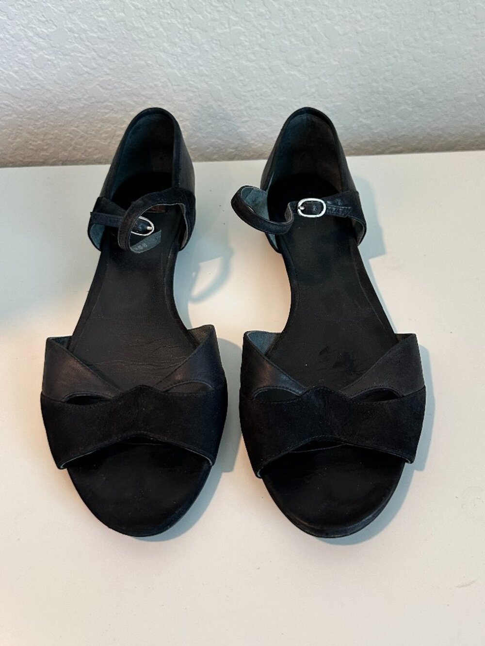 Vintage Camper Black Peep-Toe Sandals Size 39 (approx 8.5)